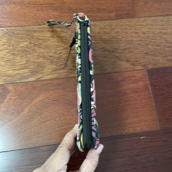 Vera Bradley Disney Parks Mickey's Magical Blooms Minnie Wallet Retired Rare B28 - Picture 10 of 12